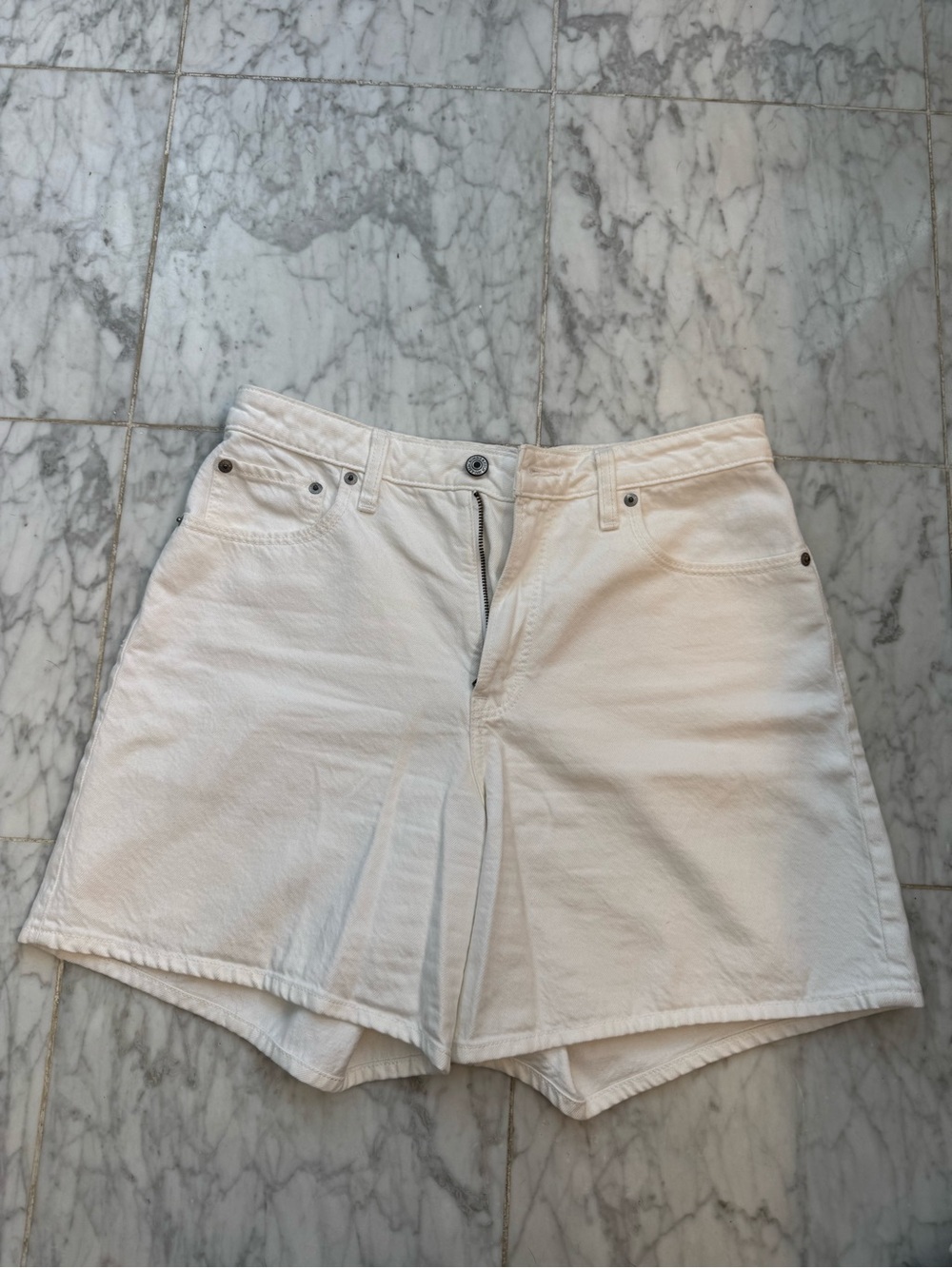 Abercrombie & Fitch Curve Love White Denim Shorts